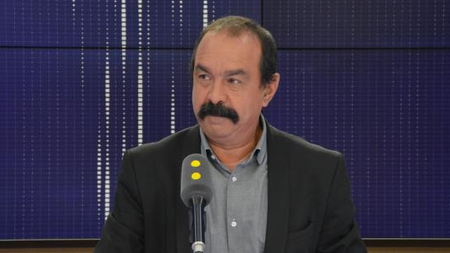 http://www.francetvinfo.fr/replay-radio/8h30-aphatie/philippe-martinez-prevoit-une-journee-d-action-convergente-pour-corriger-ce-qui-ne-va-pas-dans-ce-pays_2387623.html