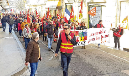 Arles 20 février "On lâche rien !" (photo La Provence)